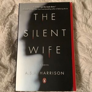 🧚🏿‍♂️3/$12🧚🏿‍♂️  the Silent Wife